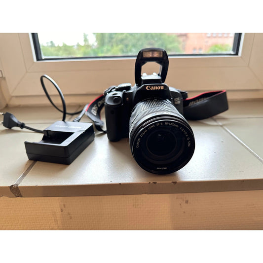 Canon EOS 700D 18 MP Full HD DSLR + Canon EF-S 18-135mm Lens Saya Trading VOF