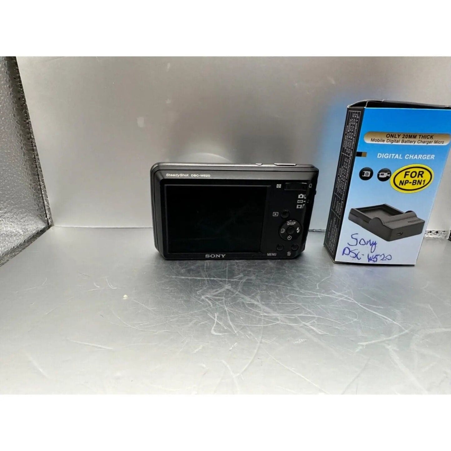 *NEAR MINT* Sony Cyber-shot DSC-W520 14.1MP Digital Camera - Black Saya Trading VOF