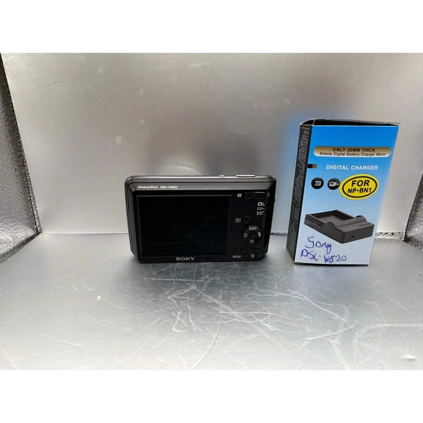 *NEAR MINT* Sony Cyber-shot DSC-W520 14.1MP Digital Camera - Black Saya Trading VOF